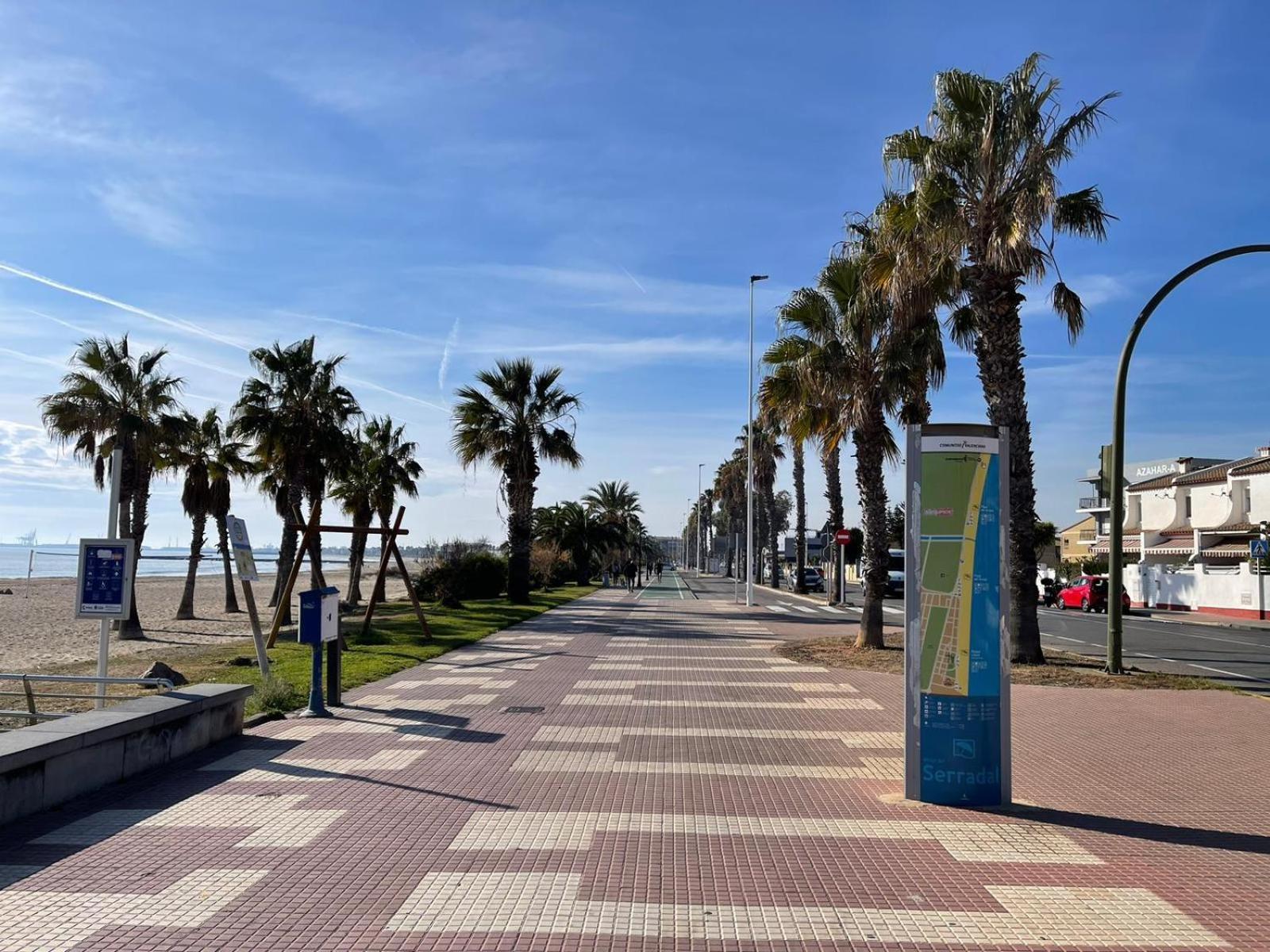 Precioso Apartamento Con Vistas Al Mar Беникасим Экстерьер фото